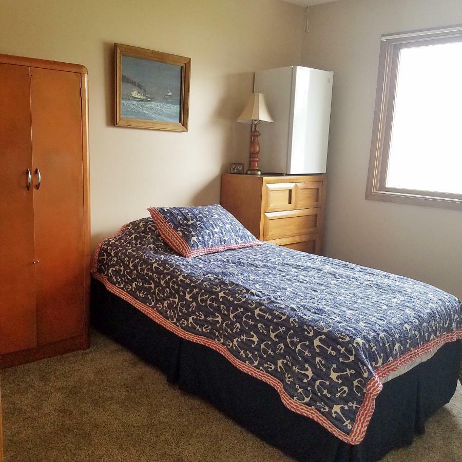 Hampton House Apartment Clinton Township Екстериор снимка